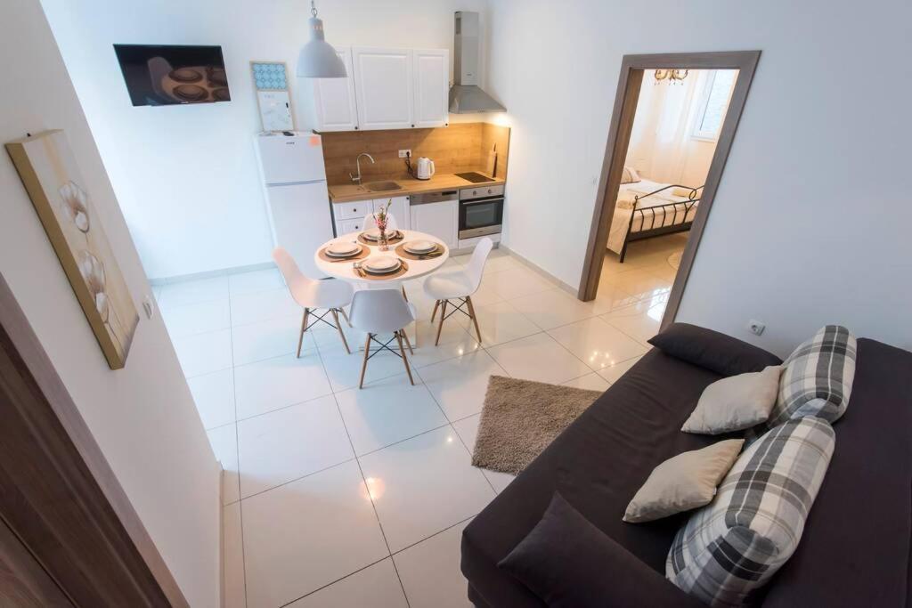 Apartman M&S 1 Kali, Otok Ugljan Apartment Luaran gambar